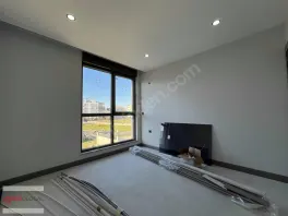 Döşemealtı Belediye Yanı Nova Plaza Da Öncephe Kiralık Lüks Ofis — fotoğraf 22