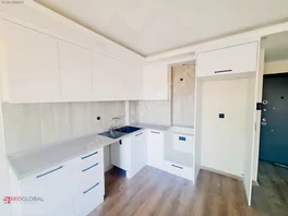 Red Globlden Merkezi Konumda Ara Kat Kiralık 1+1 Daire — fotoğraf 5